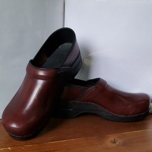Dansko Professional Cordovan Cabrio Size Euro 44